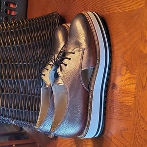 Summit by White Mountain Leather Platform Oxford Brody size 8.5